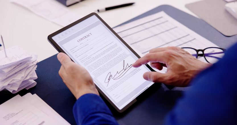 Contract E Signature